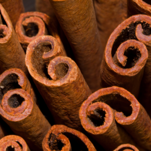 rticle: How Can Cinnamon Control Blood Sugar Levels And Reduce Inflammation. Pic - cinnamon quills